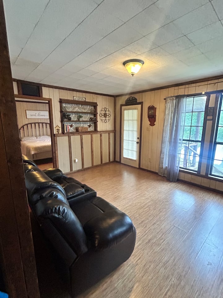 Cabin - Frozen Head State Park, Wartburg