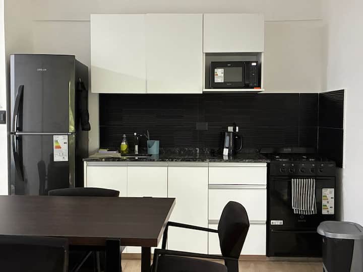 Kitnet com varanda em Caballito