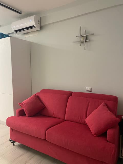 Popular Airbnb listing: Three-room apartment sleeps 6 in Scalea