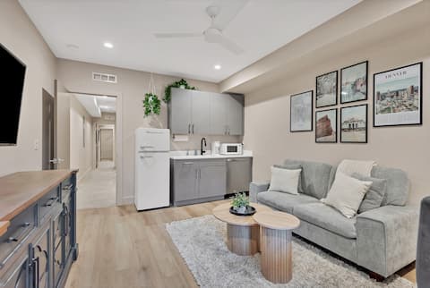 Successful Airbnb property: Mile High Hideaway | Rooftop Mtn Views + Game Room in West Colfax