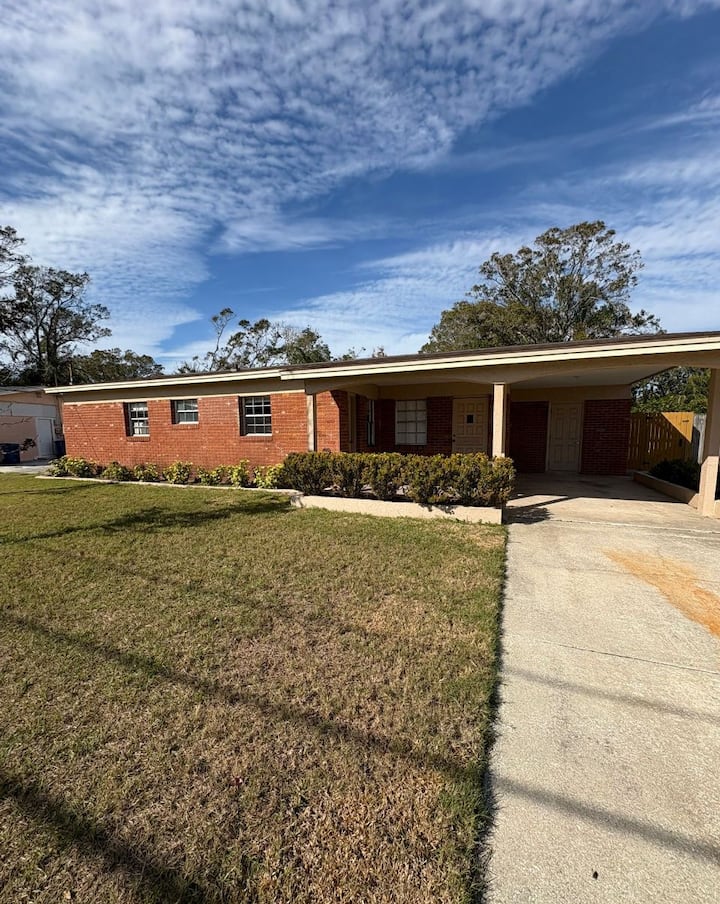 Comfortables And Spacious Spaces, A Entire House! - Safety Harbor, FL