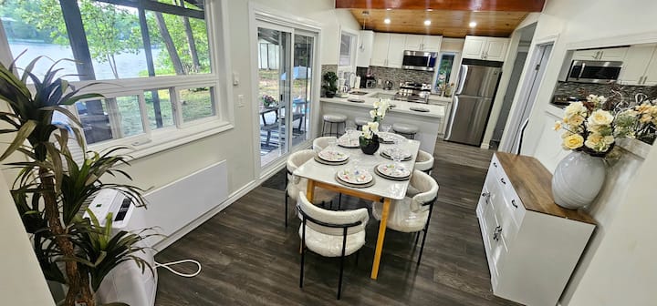Cozy & Peaceful Riverfront Retreat In Ramara - Ontario