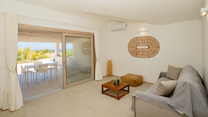 Domus Gaia: Modern Design, Private Pool & Sea View - Costa Paradiso