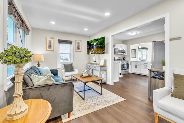 Mid-term Charming Hideaway Near Chicago - Bedford, PA