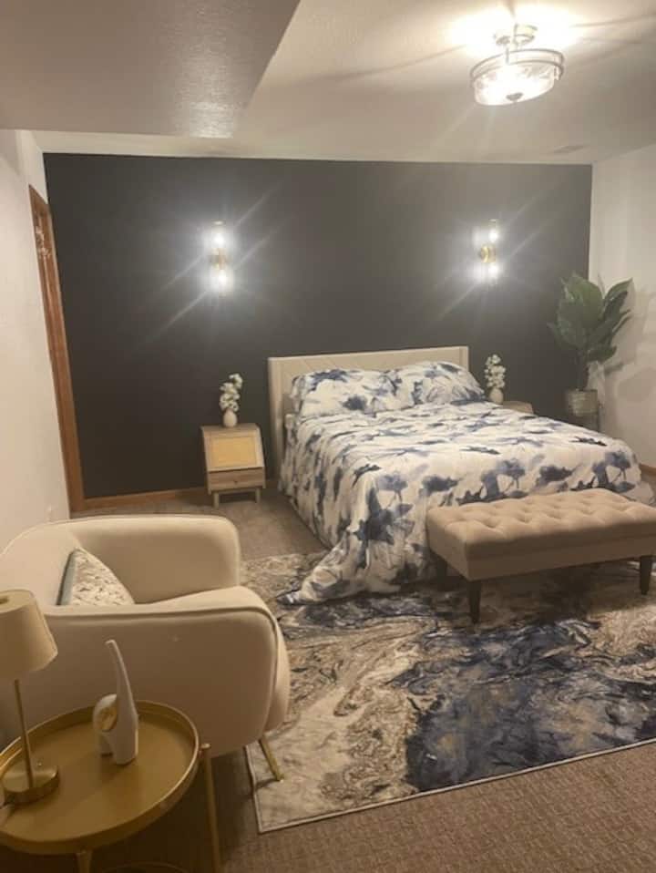 Cozy In Law Suite - Greenfield, WI