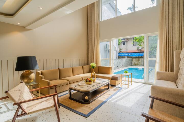 Solace AquaVista 5-BHK · Tropical Retreat W/ Pvt Pool