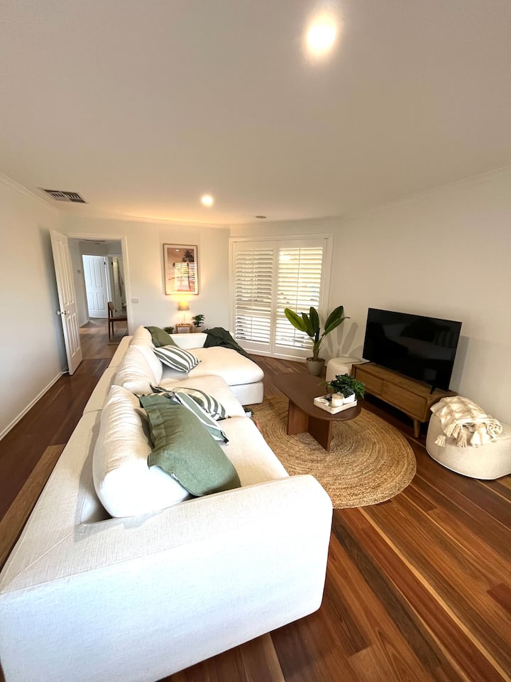Saltwood Mornington - A Conscious Coastal Retreat - Mornington