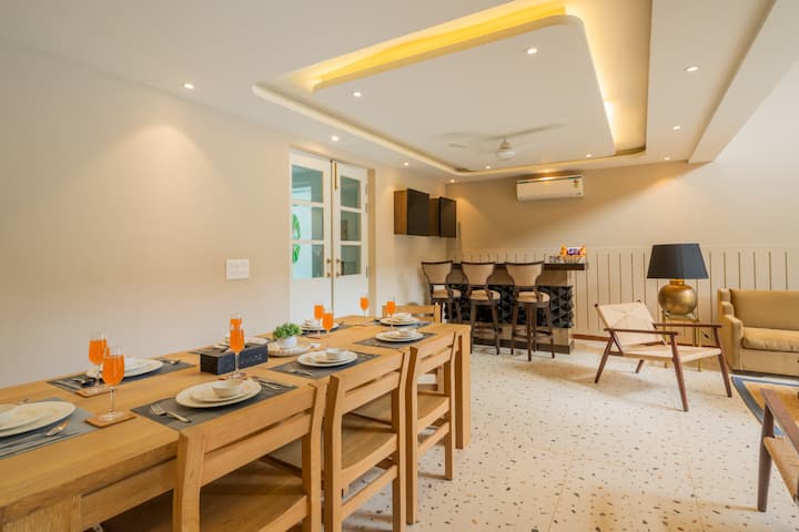 Solace AquaVista 4-BHK Secondary · Tropical Retreat W/ Pvt Pool, Lounge Area & Bar