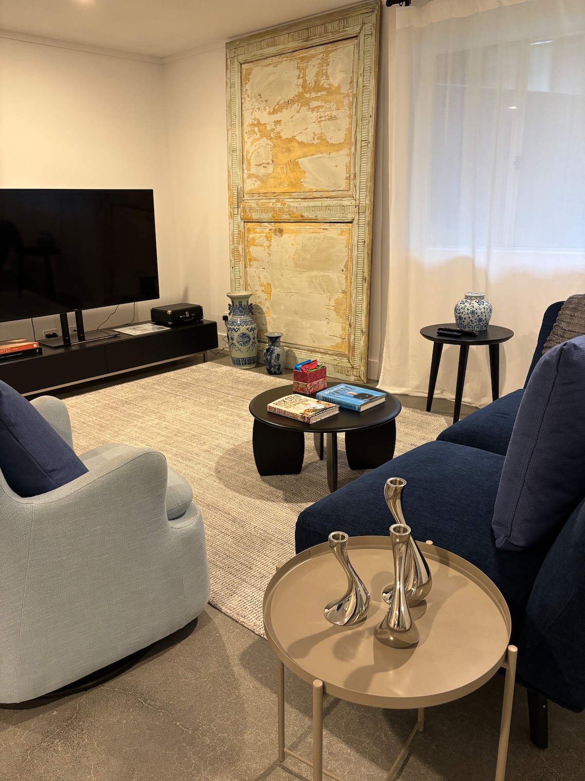 Top Airbnb: Designer Coastal Retreat Private Guesthouse in Ulladulla