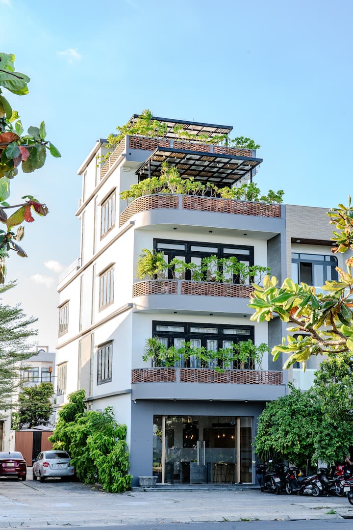Biệt Thự Ocean View | ĐốI Diện Bờ Biển | Max 18pax - Da Nang
