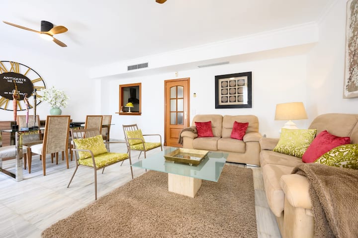 Villa Intma
Tu Refugio Con Golf, Sol Y Piscina. - Alhaurín el Grande