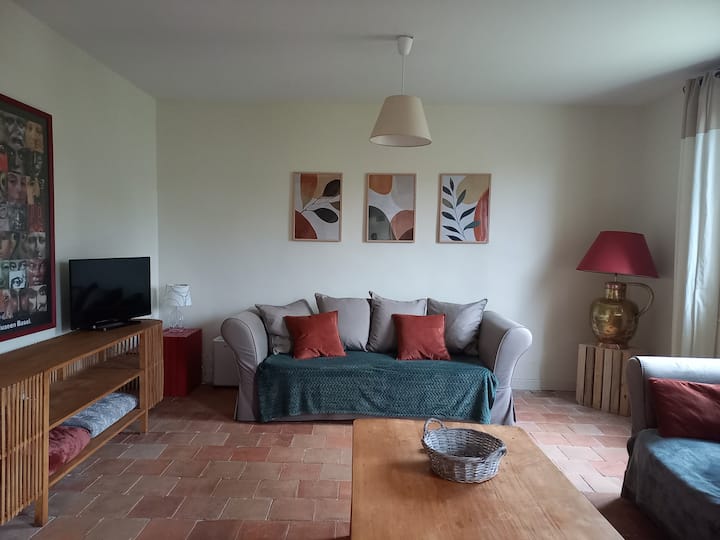 Gîte Avec Terrasse Et Beau Jardin Arboré - Montsoreau