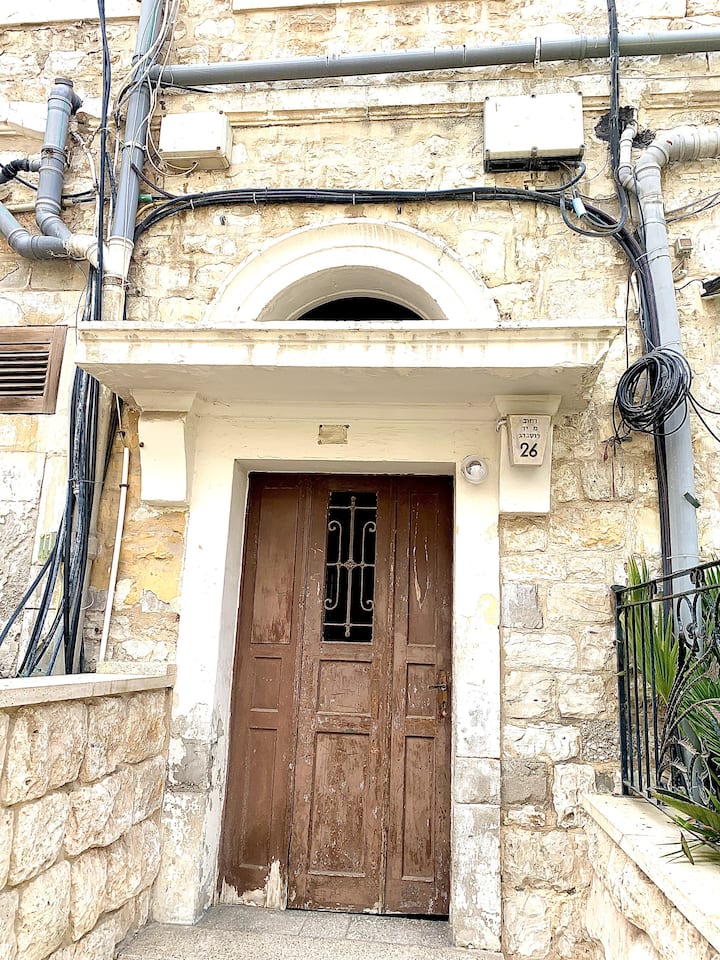 Two-Level Duplex for 8 — 6