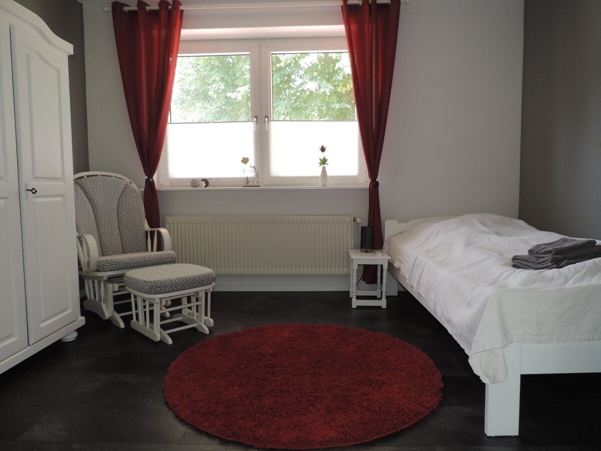 საძინებელი 2