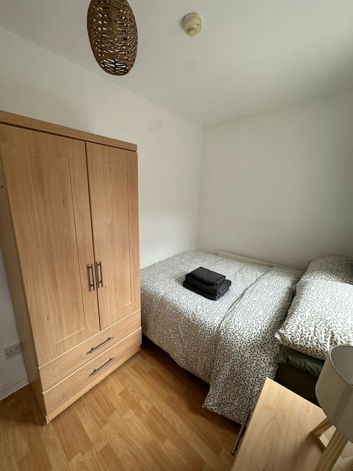 Bedroom 2, Double Bed With Sink - Belfast