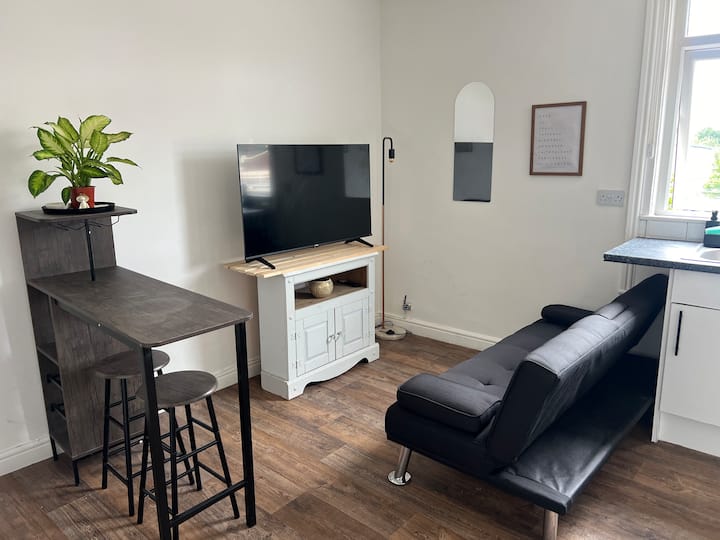 Cozy Hotel-style City Apartment - Leeds