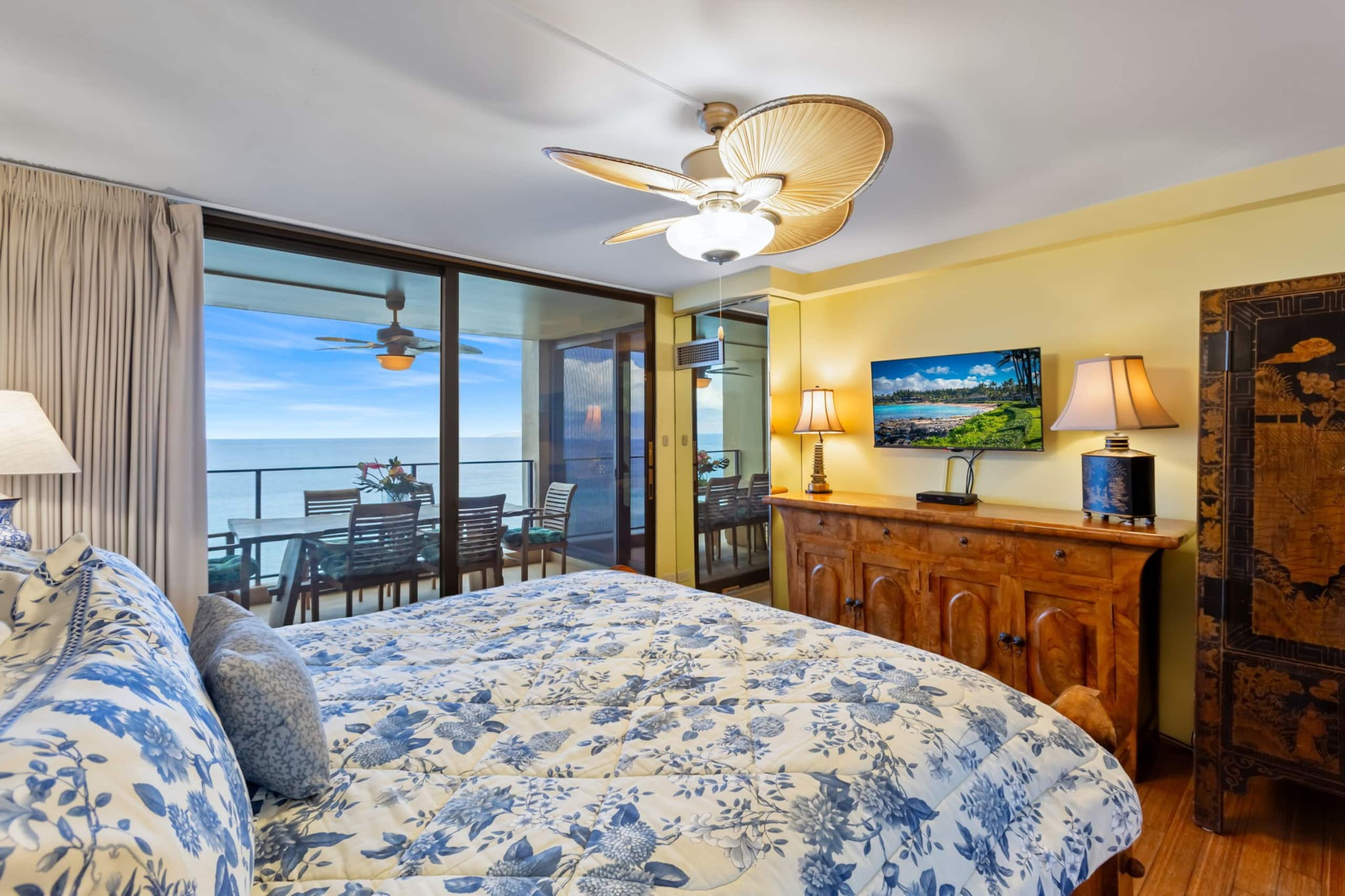 Direct Oceanfront Mahana 2 King Bed Master Suites - Image 18