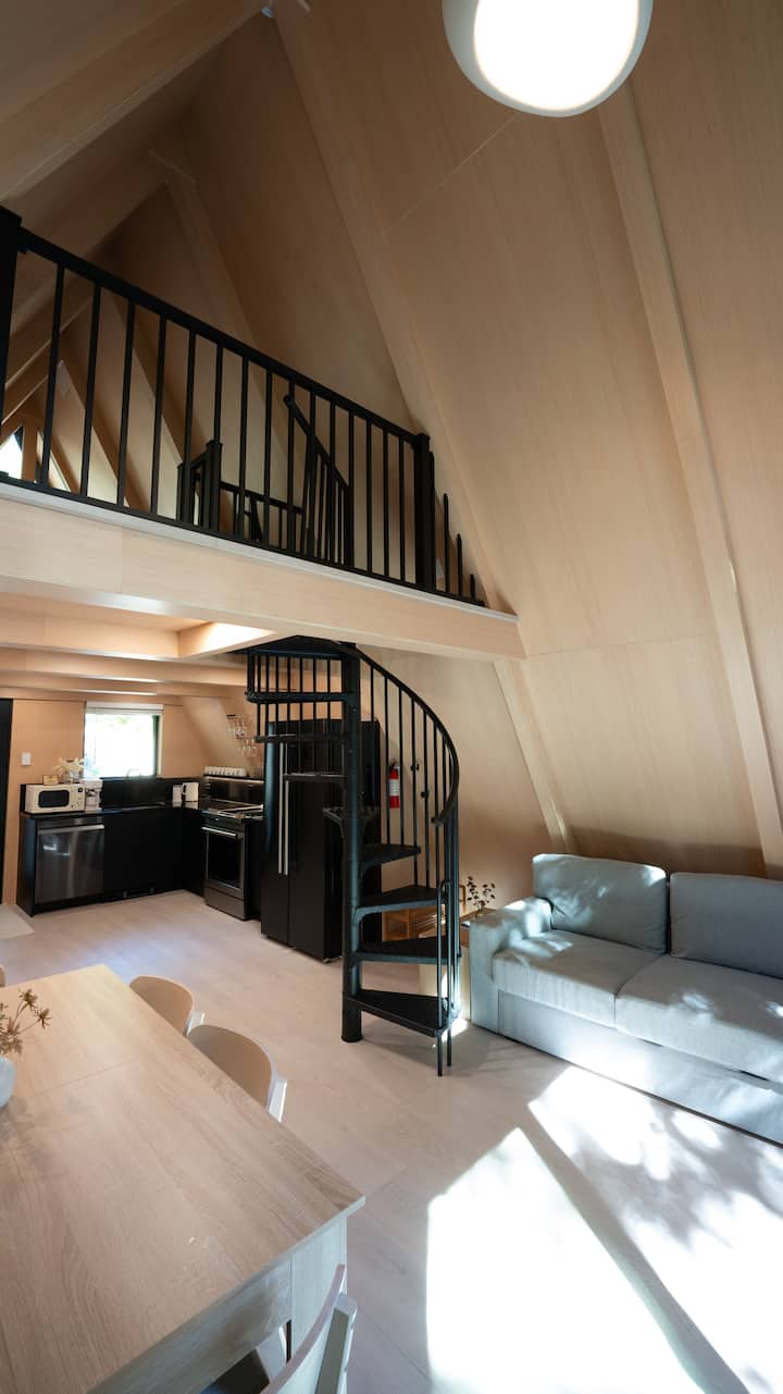 Cozy A-frame Cabin With Sauna • Walk To Ski Lifts - スノコルミー・パス, WA
