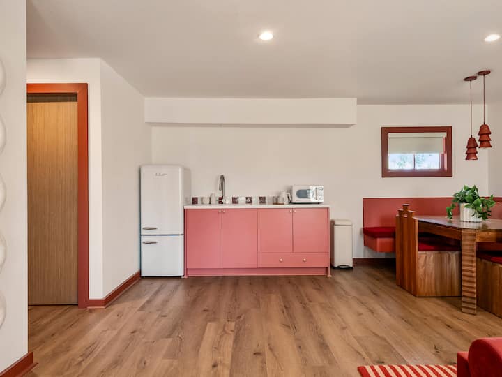 Las Vistas River View Suite | Workspace | Pool - ニューブラウンフェルズ, TX