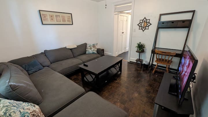 Chic 2br Stay | Cozy & Comfortable - Grand Sudbury