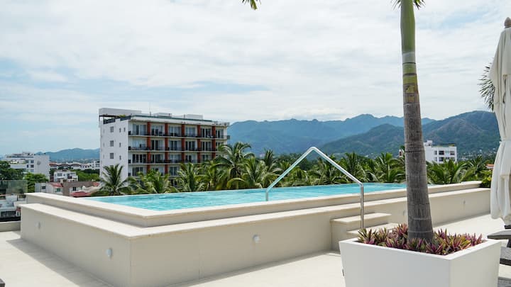 Sunny Corner Condo In Versalles - Puerto Vallarta