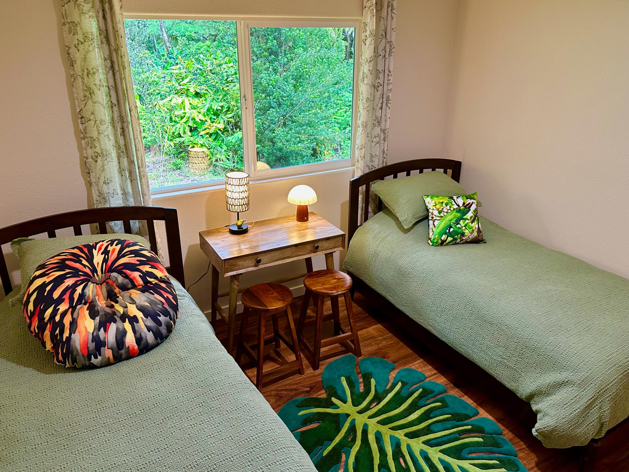 Home in Mauna Loa Estates · ★5.0 · 3 bedrooms · 4 beds · 2 baths - Photo 7