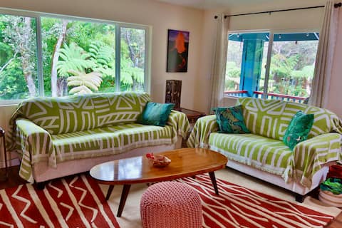 Popular Airbnb listing: Lush Volcano Retreat- Hot Tub & Lava Water Feature in Big Island