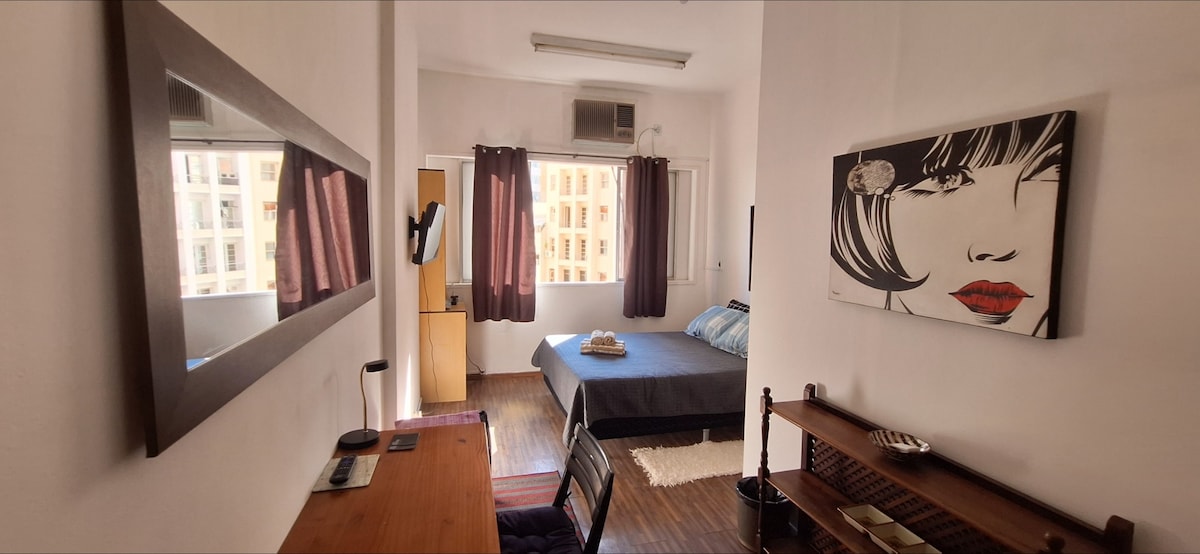 Successful Airbnb property: In the heart of downtown, attractions, tram and sea at the doorstep in Saúde