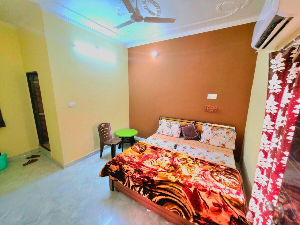 საძინებელი 1