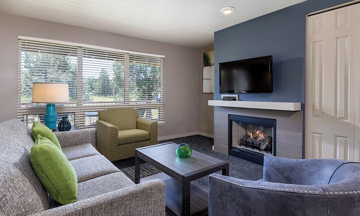 Spacious Eagle Crest Sleeps 6-8 - Redmond, OR