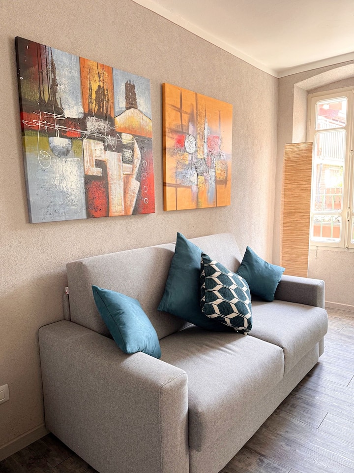 Central Cozy Garda Retreat - Desenzano del Garda