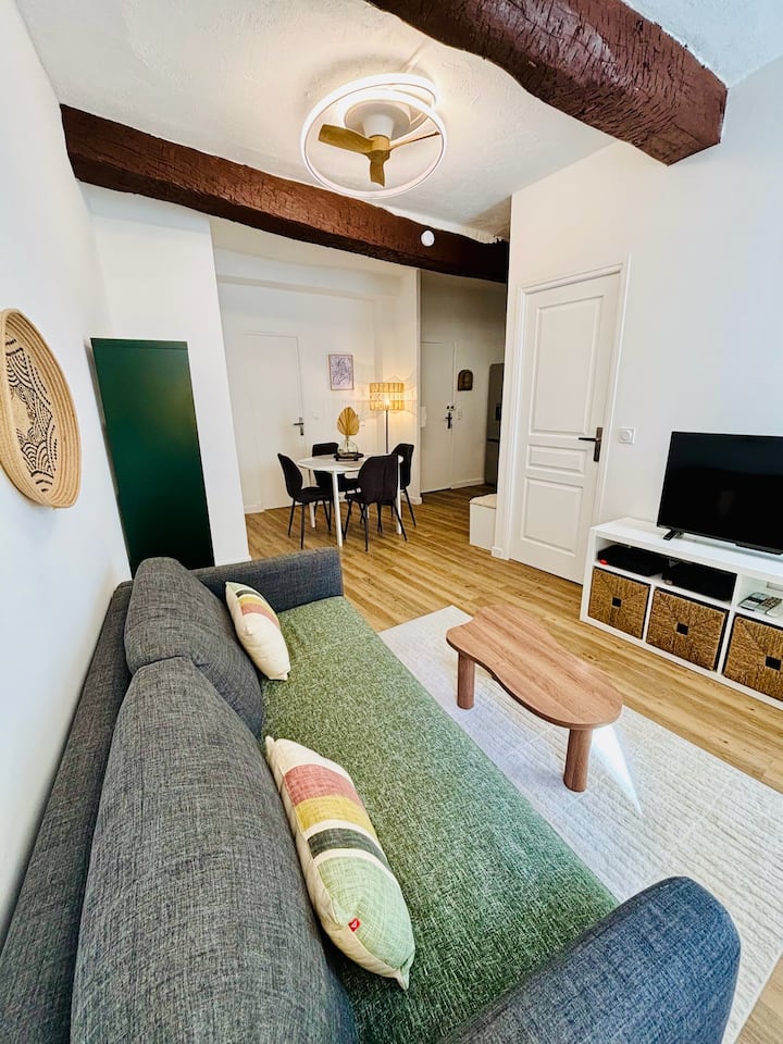 Appartement Vieille Ville Place Aux Aires Grasse - Grasse