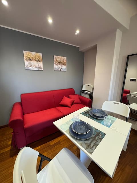 Popular Airbnb listing: House zeta piazza carmine in Reggio Calabria