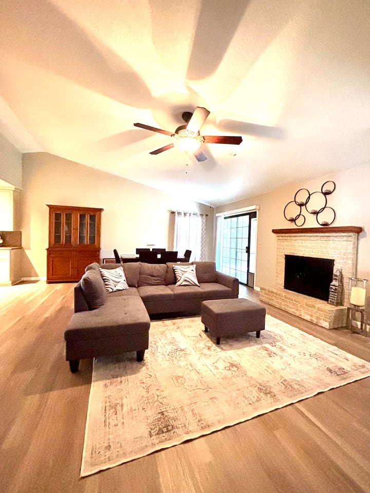 Updated Pet-friendly 3br Home/north Stockton - Stockton, CA