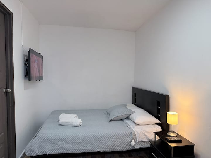 L07, Smart Entry, Wifi Fast, Ac, Near Academics + - Cali
