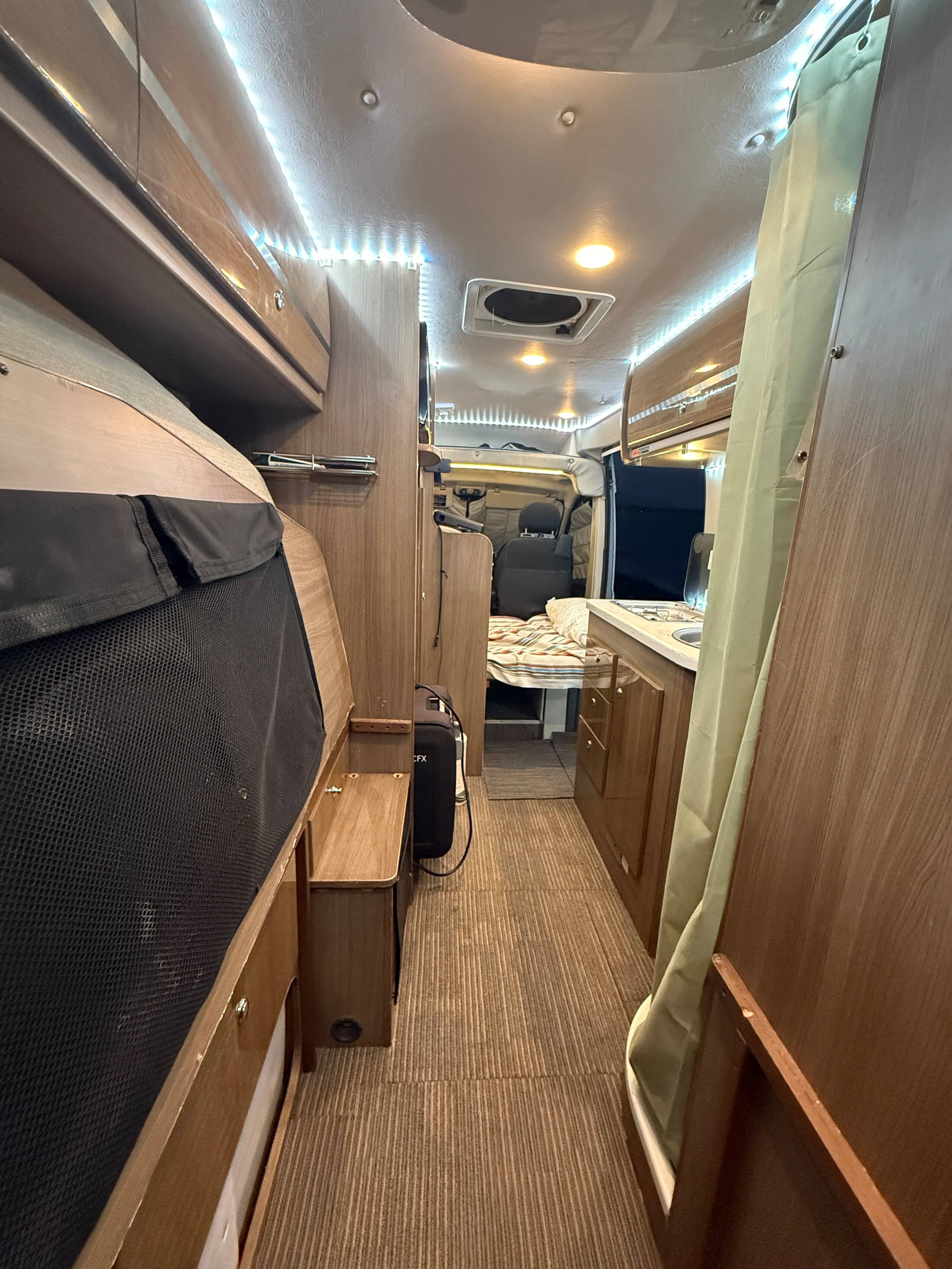 Ultimate Maui Van Life - Image 9