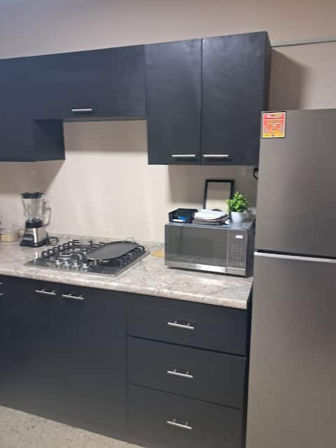 Top Airbnb: Entire house, central, 3 bedrooms, invoice in La Victoria