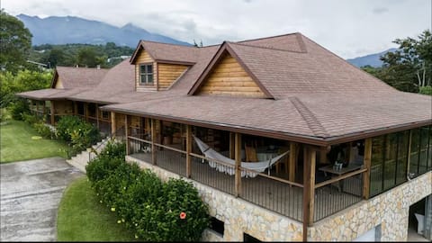 Blue Mountains Cabin