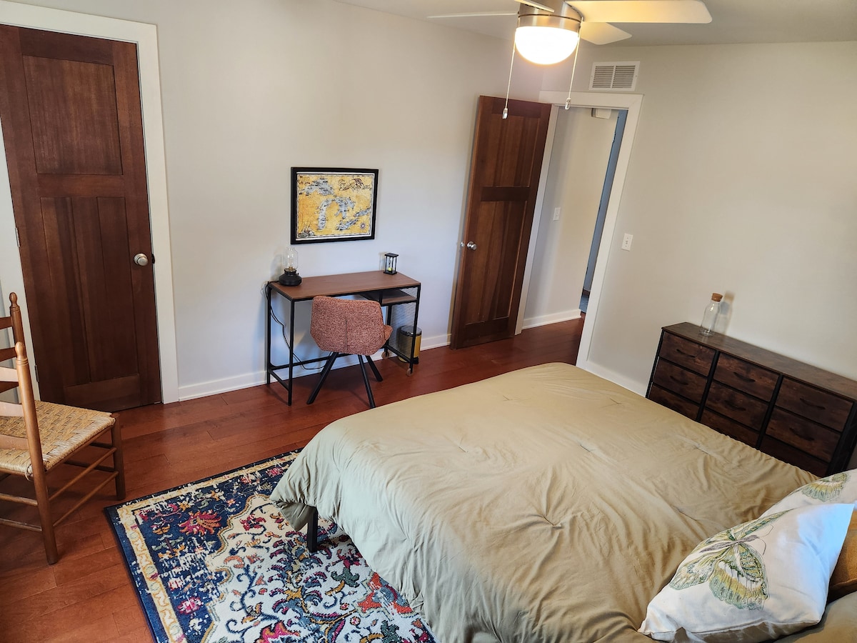 Race Street Rental