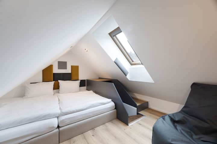 Schlafzimmer 2