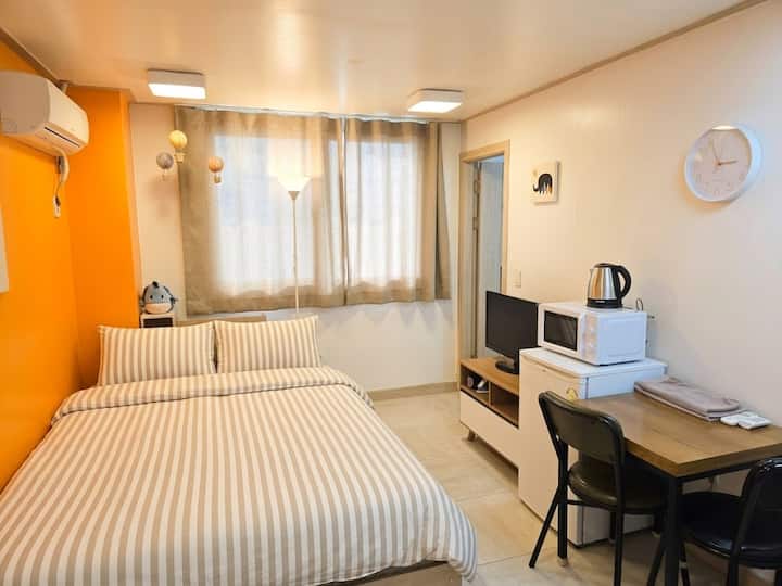 Orange Studio [2f] 7 Min Hongdae & 3 Min Park - Seul