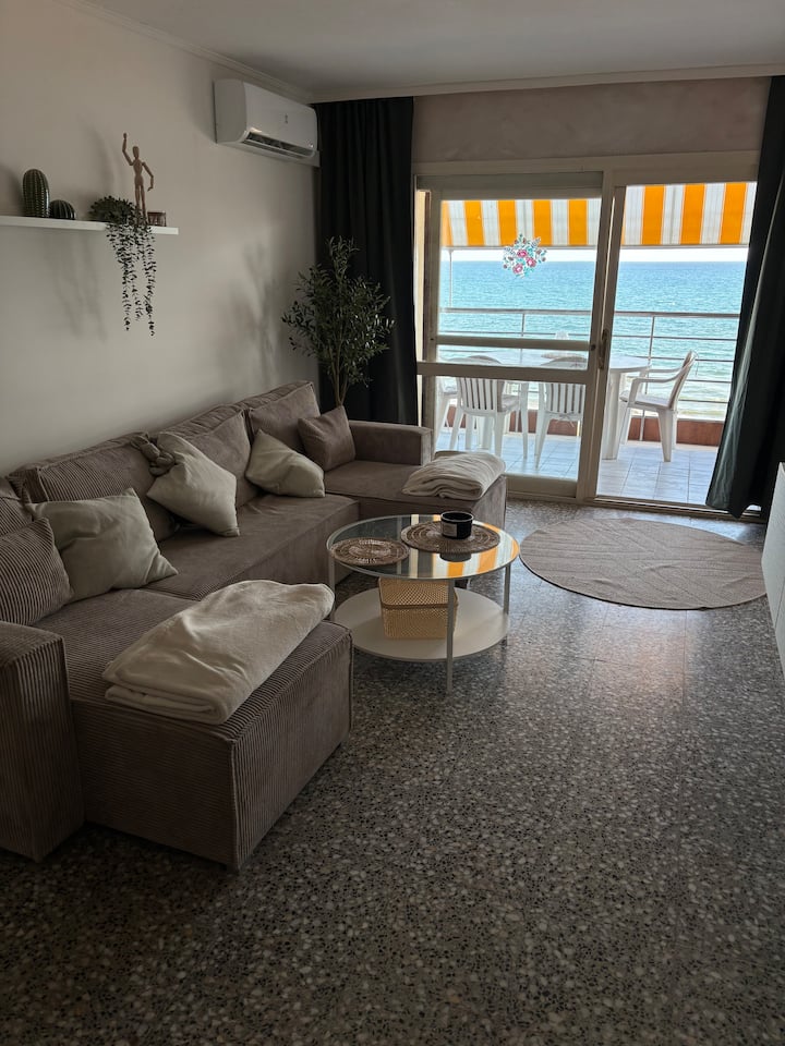 Große Ferienwohnung In Calafell - Comarruga