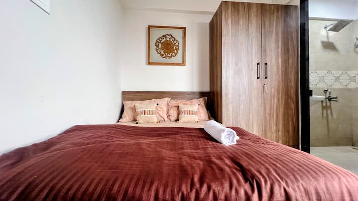 The Brownstone · Sea View 1BHK · Versova Mumbai - 4