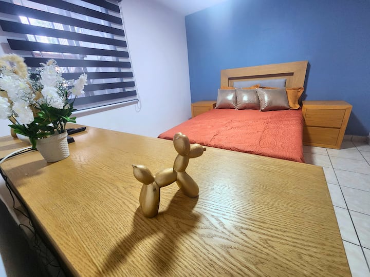 Camera da letto 2, letto matrimoniale con schermo intelligente