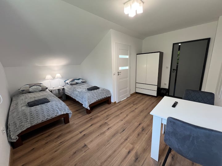 غرفة النوم 2