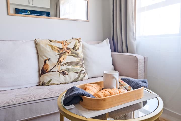 Softpod | Cozy Retreat | Reliable High-speed Wifi - Lanseria