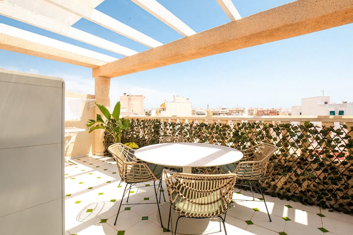 Gorgeous & Elegant Penthouse, Sea View, 200m Beach - Torrevieja