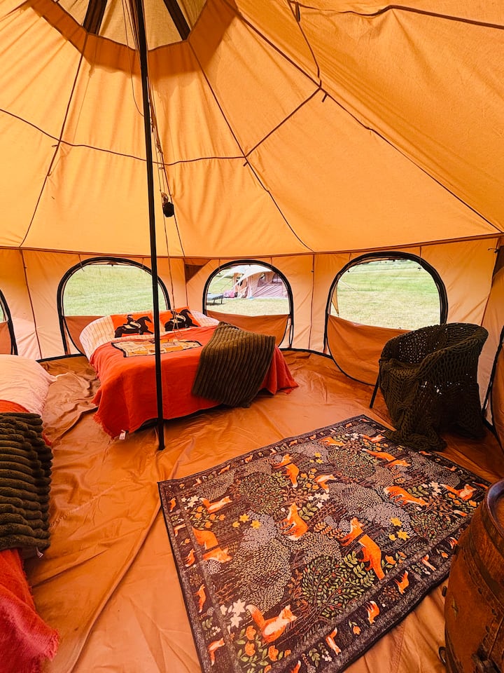 Farmstay Riverside Yurt With Activities - Stevenage