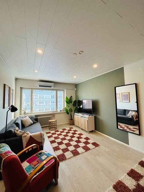 Successful Airbnb property: Condo ONNI - peaceful two-room apartment near the train station in Vi