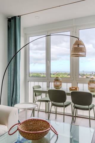 Sea Clouds gallery image 4